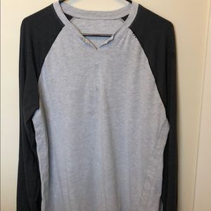 LuluLemon Long Sleeve V